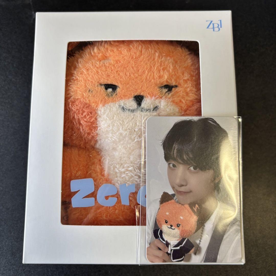 

[USED] ZEROBASEONE Matthew zeroni stuffed toy with trading card zb1