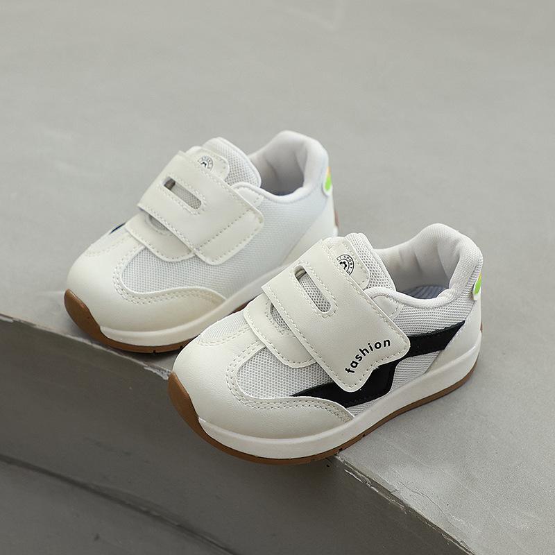Breathable Kids Sneakers Spring Autumn Non Slip Velcro Running Shoes For Boys And Girls