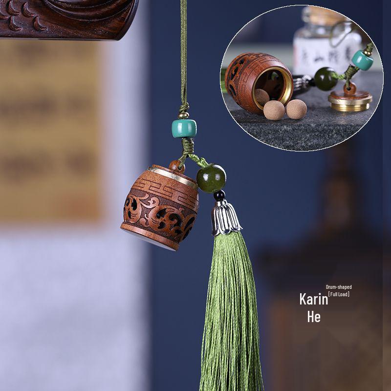 Karin Hollow Carved Wood Gourd Vase Diffuser Keychain Pendant Ornament