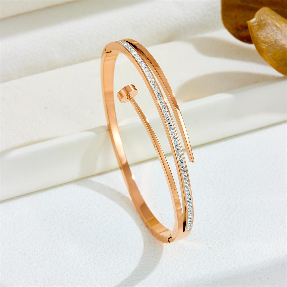 2026 European and American Trends, Elegant Diamond-encrusted Jewelry, High-end Fashion Bracelet, Light Luxury Temperament Ins Wind Nail Bracelet