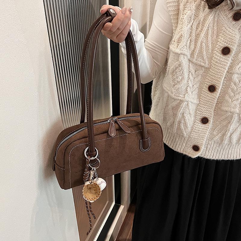 Niche retro underarm bag women's 2025 new autumn shoulder bag large capacity commuter Boston pillow bag