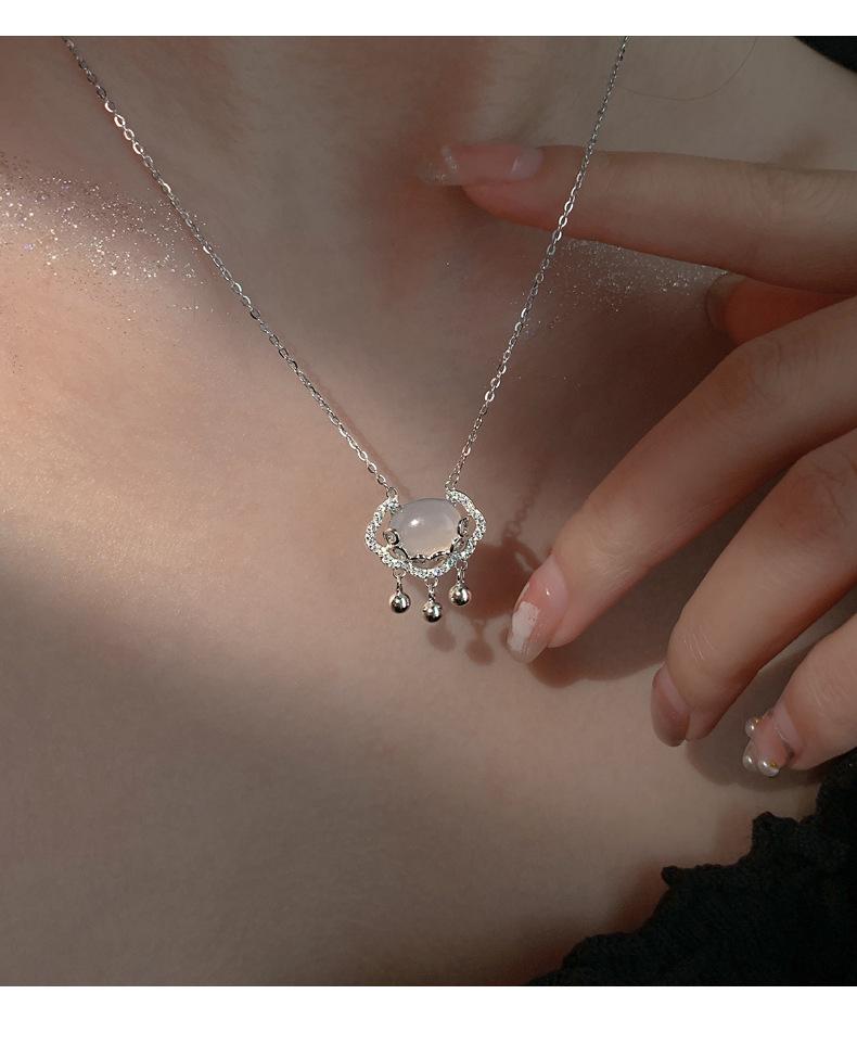 Guochao Ruyi Pendant Necklace: Women's Retro Ethnic Longevity Lock Collarbone Chain - Elegant Artistic Sweater Chain Trendy Design
