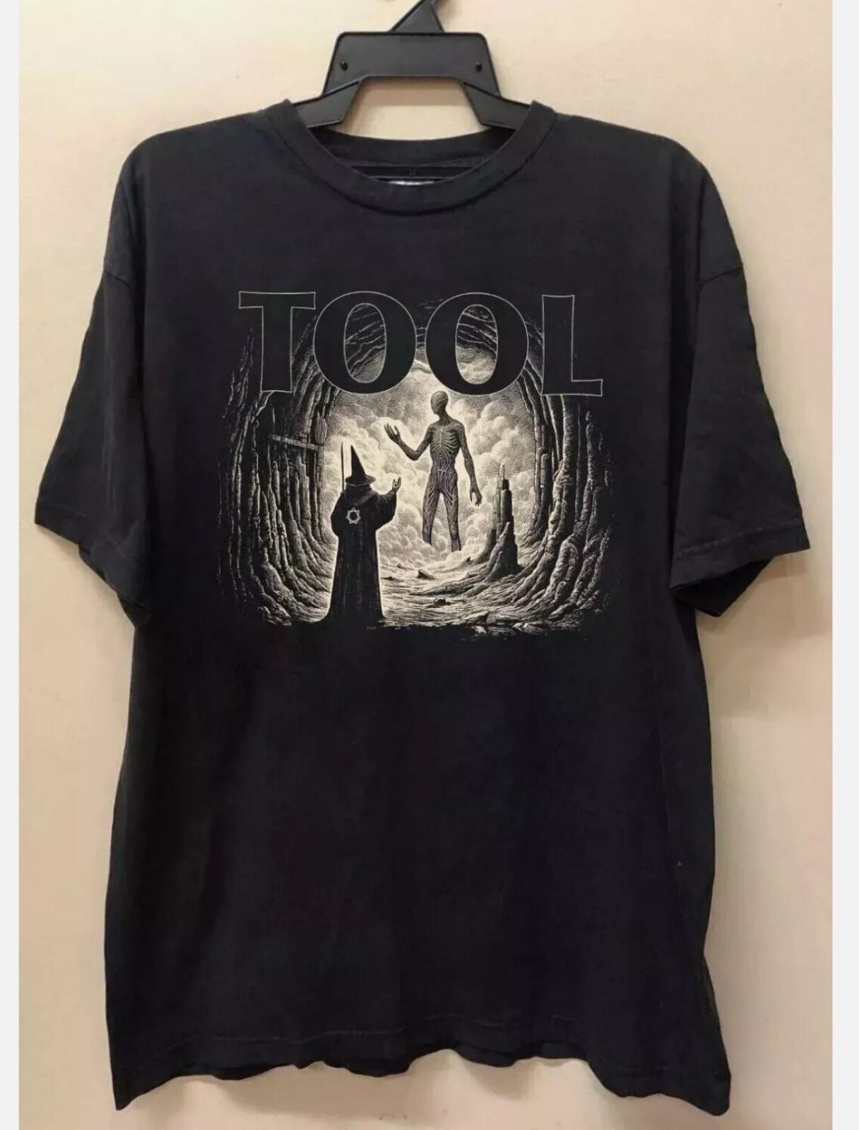 Rock Band Tool 2026 Tour Shirt 2026 Tool Band Graphic T-shirt M