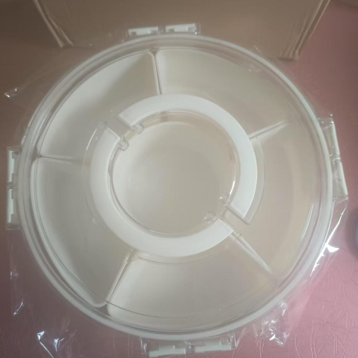 Вращающийся контейнер для хранения свежести фруктового салата: Пищевое шестисекционное хранение, портативное и герметичное для холодильников. Non-Rotatable, Dishwasher-Safe, All PP Material кремовый/белый