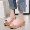 Mode 2025 Sommer Neu Vielseitige Mode Oberbekleidung Schräger Absatz Coole Slipper Dicke Sohle Lässig Schlicht Bequeme Damen-Slipper