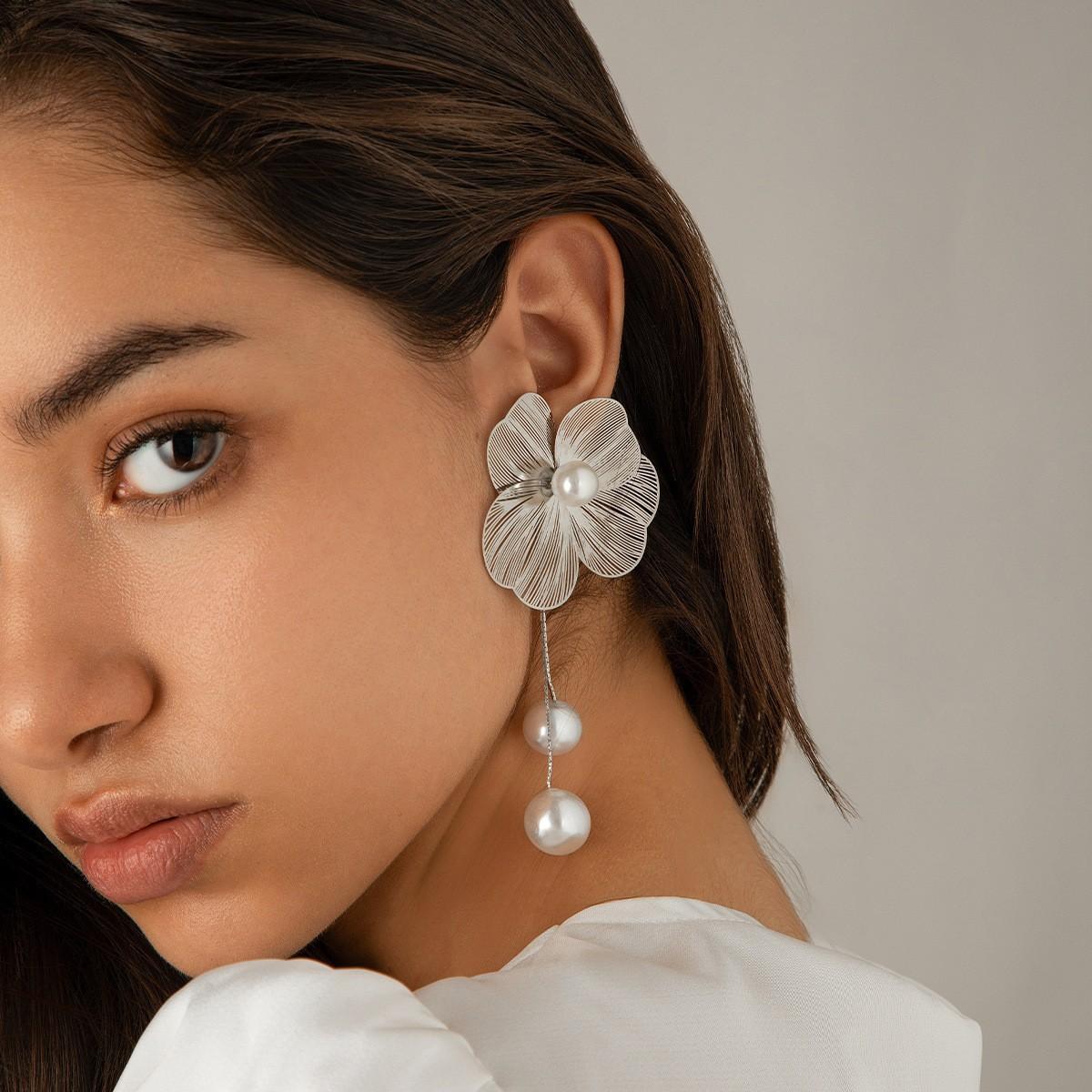 

3D Metallic Apricot Leaf Flower Earrings With Faux Pearl Tassels Sweet And Edgy Versatile Ear Jewelry