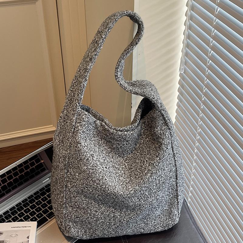 Korean large-capacity fashion texture commuter bag women's 2025 new casual simple shoulder underarm tote bag