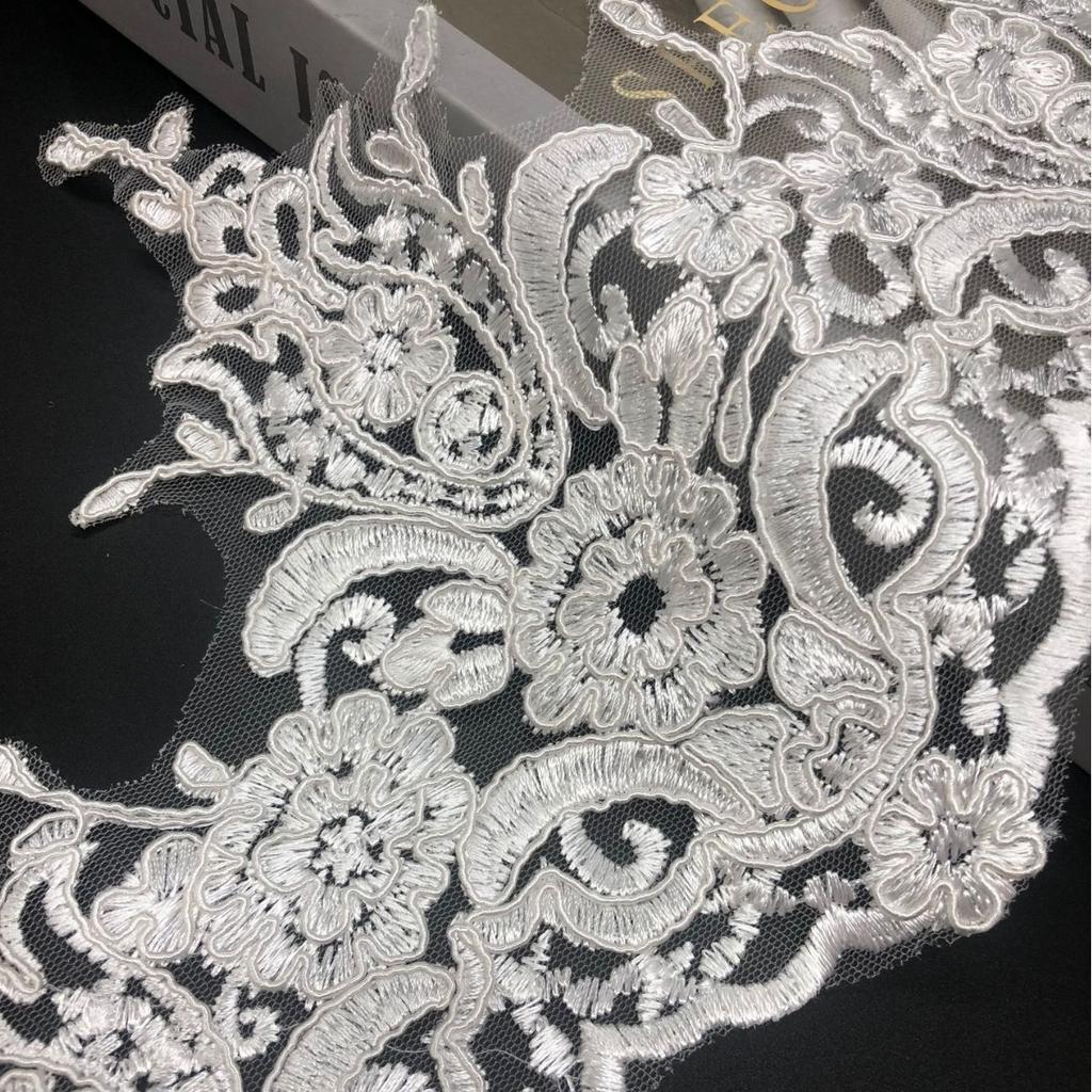 50Yard Car Bone Lace Lace Book White Embroidery Wedding Dress High-End Accessories Skirt Headgear Diy Wavy Edge French