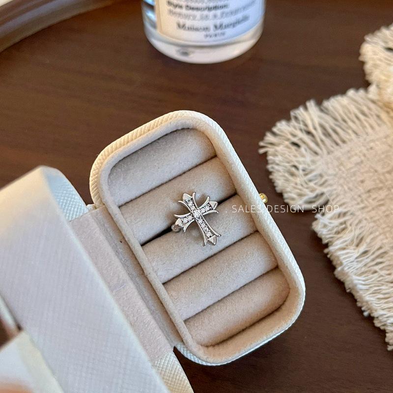 Korean Zircon Cross Ear Cuff: Luxe, Fashionable, Exquisite Women's Earrings