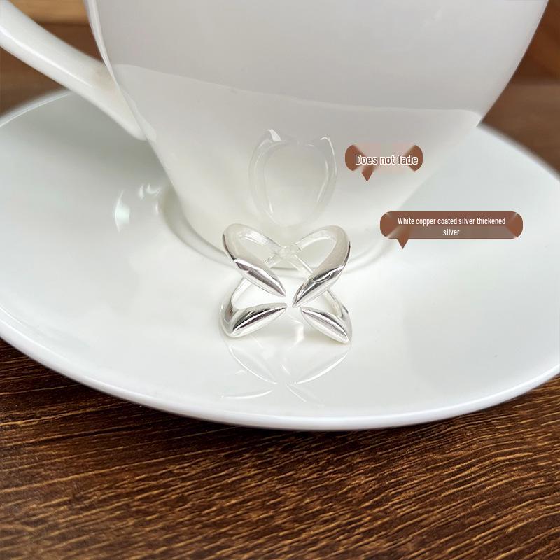 Koreański Styl Otwarty Pierścionek Czterolistny: Damski Modny, Wszechstronny, Fajny Design