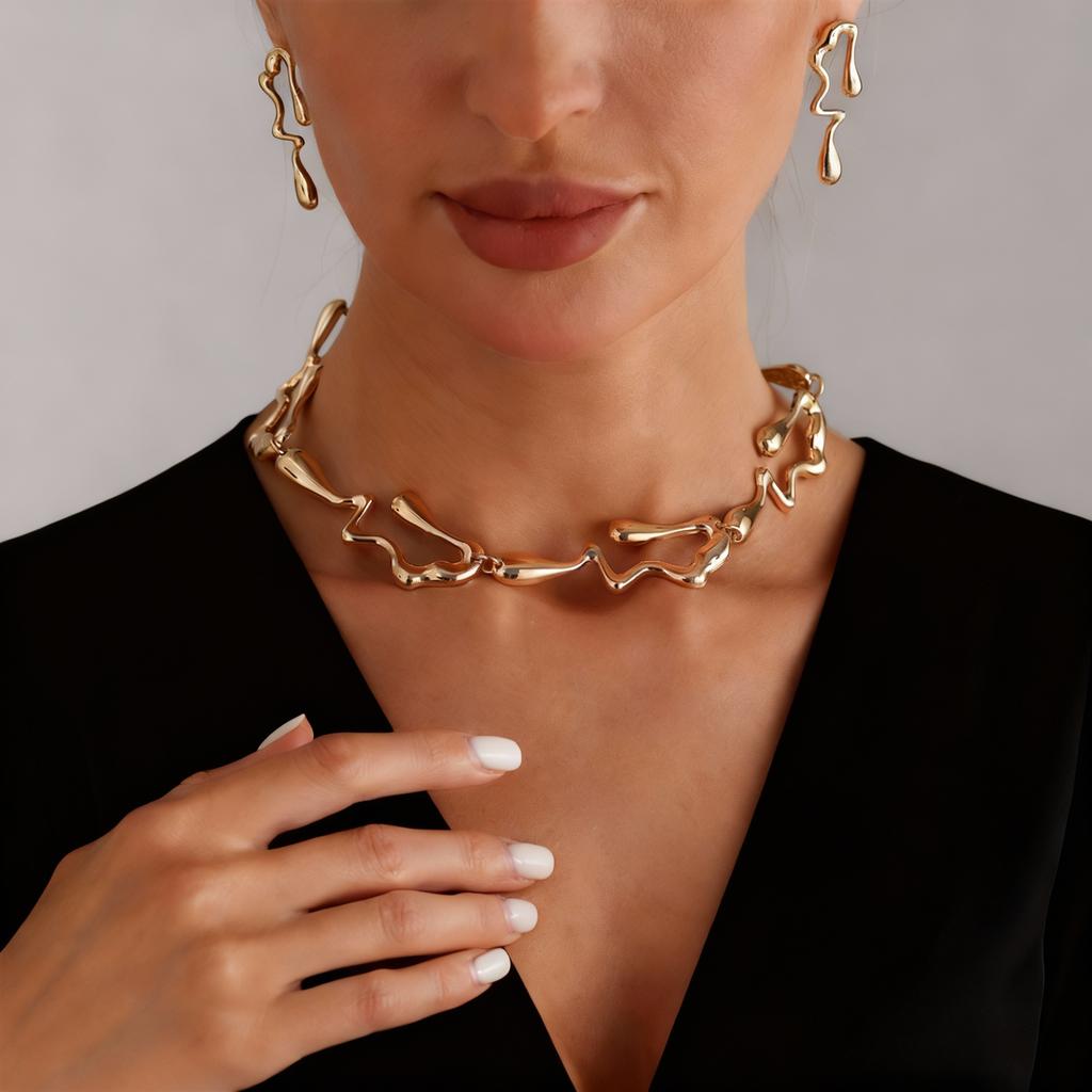 Nuevo Diseño de Moda Gargantilla Metálica Estilo Lava Líquida para Mujer Color Dorado Ola Irregular Retorcida Collar de Fiesta Joyería Regalo