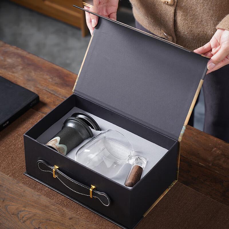 Wushiyuan Pinshan Glass Teacup with Ceramic Infuser