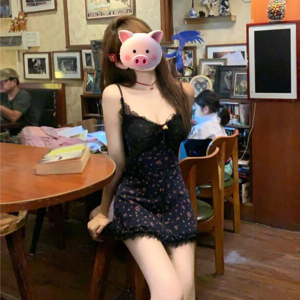 Korean Gentle Wind Super Good-looking Floral Suspender Dress Royal Sister Unique Temperament Beautiful Lace Splicing Hip Skirt