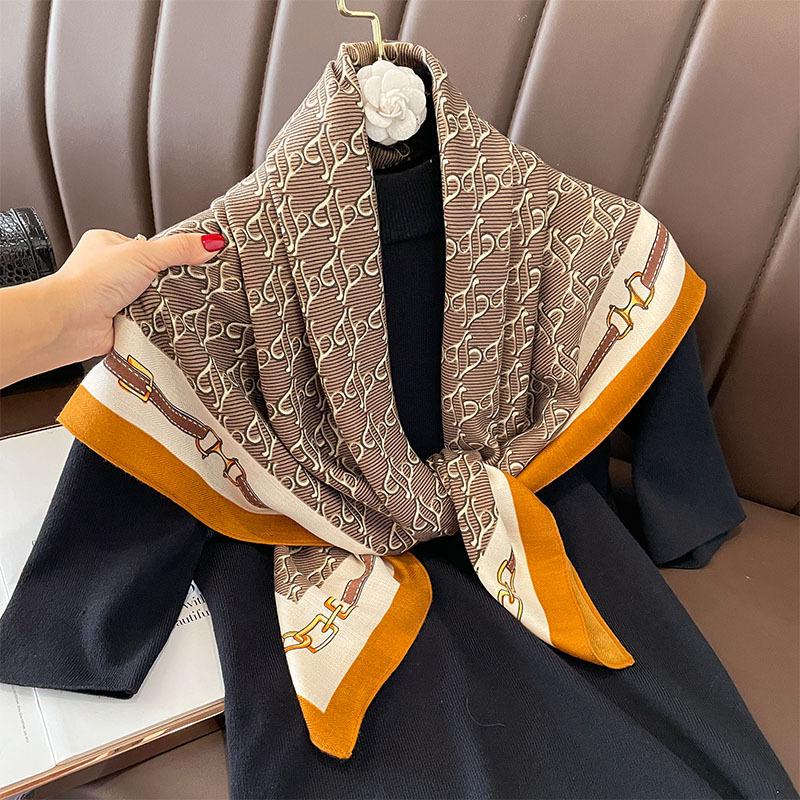 90 * 90cm New Square Scarf Multi Functional Decorative Fashion Scarf Dual Purpose Shawl Wear Sunscreen Winter Warmth