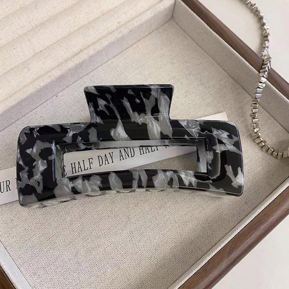 

1 шт. черно-белая клетчатая квадратная заколка-краб, большая заколка-акула для волос с пластиной на затылок,