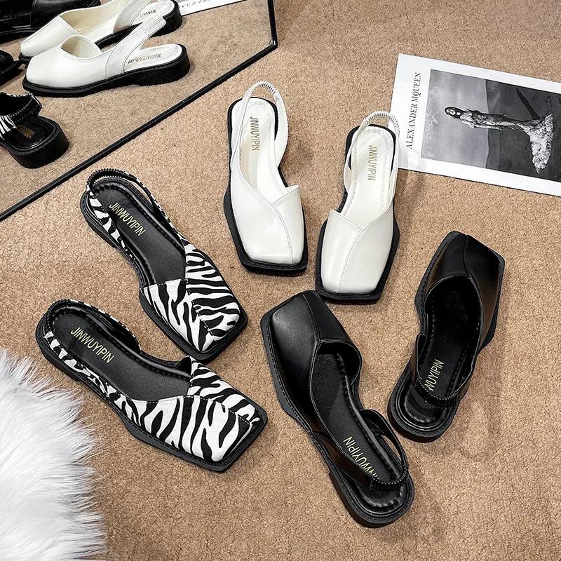 Mote 2024 Sandaler med lukket tå Mote Damesko Drakt Dame Beige Medium Blokkhæl Lav hæl Dyp utringning Luksus Svart Sommer Sandaler