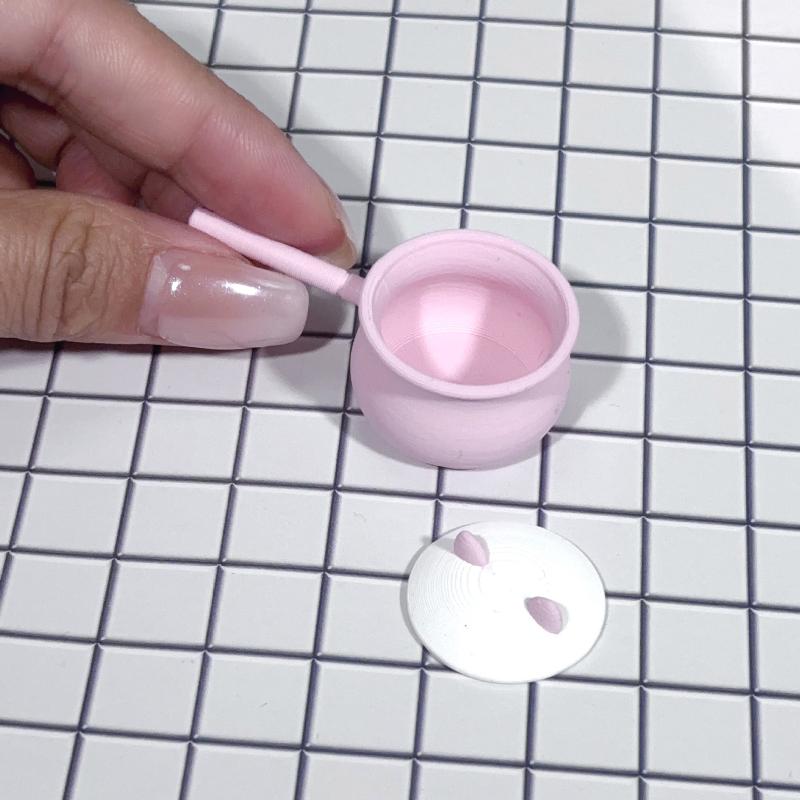 

[JN] 1Pcs Red Pink Soup Frying Milk Pan 1:12 Dollhouse Miniature Pot With Lid Model DIY Doll House Kitchen Furniture Accessories розовый
