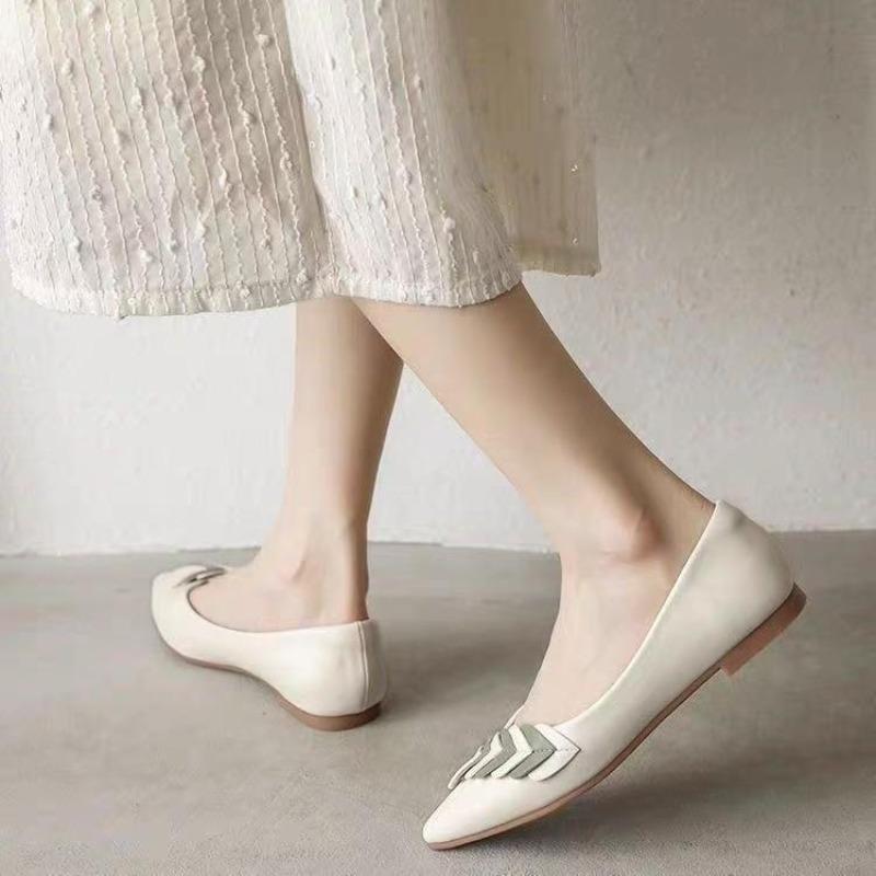Single Shoes Women's Flat Bottom New Autumn Pointed Four-season Shoes Versatile Doudou Shoes Soft Sole Comfortable and Not Tired Feet Women's Shoes