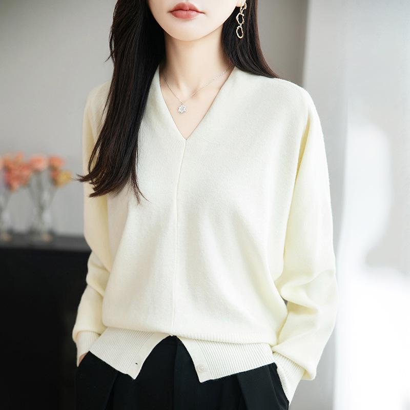 Women's Coffee Velvet V-Neck Knit Sweater – Autumn/Winter Korean Style Pullover Top