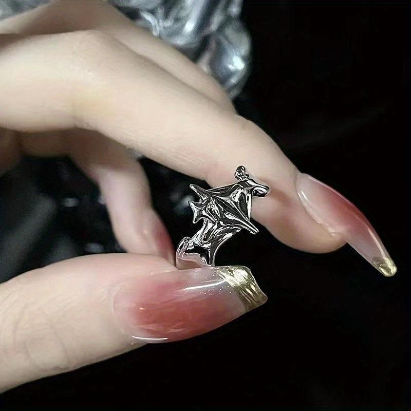 Dark Style Niche Starry Ring, Men's and Women's Fashionable Light Luxury Neutral Style Index Finger Ring, Irregular Star Opening Ring.