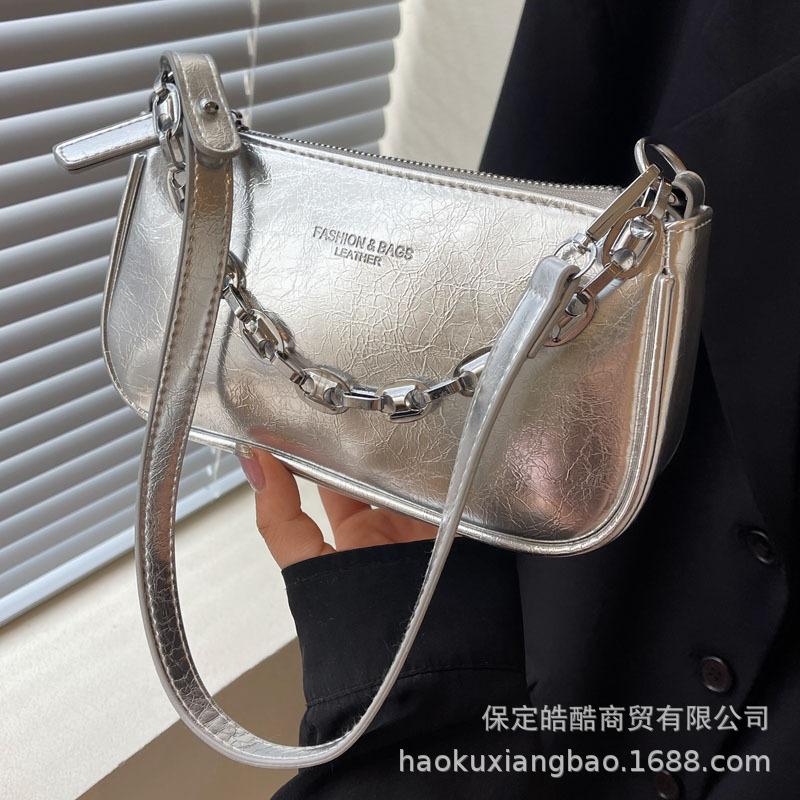 Advanced Sense of Foreign Style Chain Small Bag 2025 New Women's Bag Popular Popular Versatile Messenger Bag Super Fire Small Square Bag
