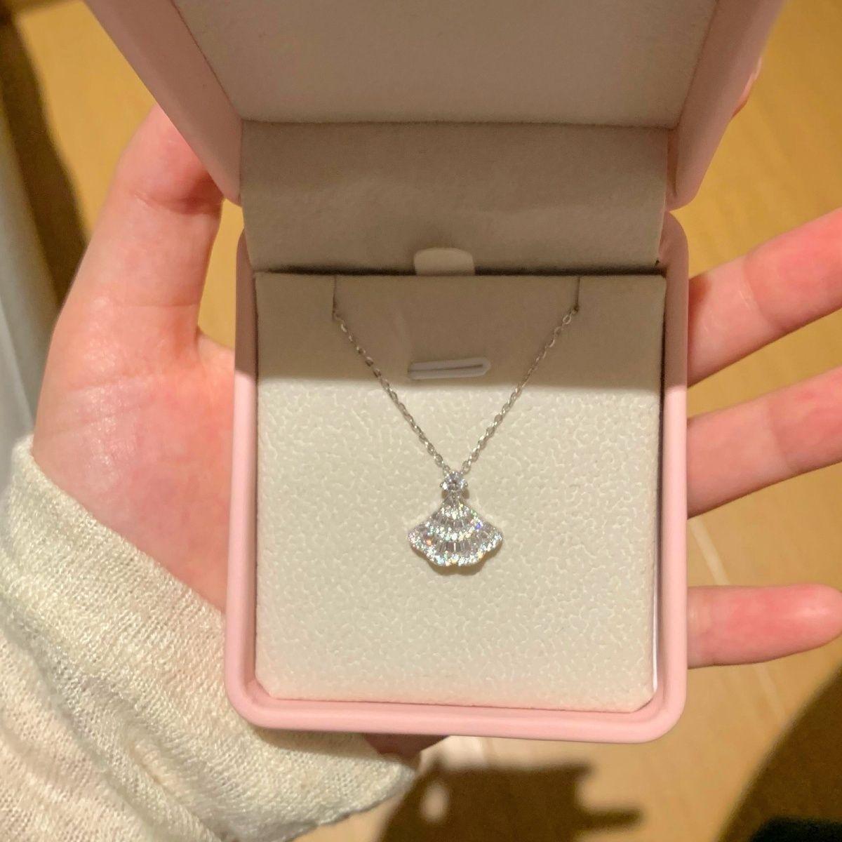 Sterling Silver Princess s Skirt Fan-shaped Necklace Female Clavicle Chain Niche Design Advanced Explosive Birthday Gift