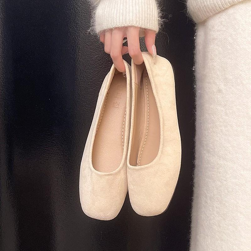 French Mary Jane shoes 2025 new women's flat beanie shoes night breeze gentle large size shallow mouth square head single shoes