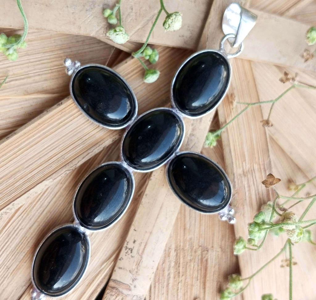 Black Onyx Gemstone 925 Sterling Silver Plated Gifted Cross Shape Pendant Jewelry NST-J2H1606