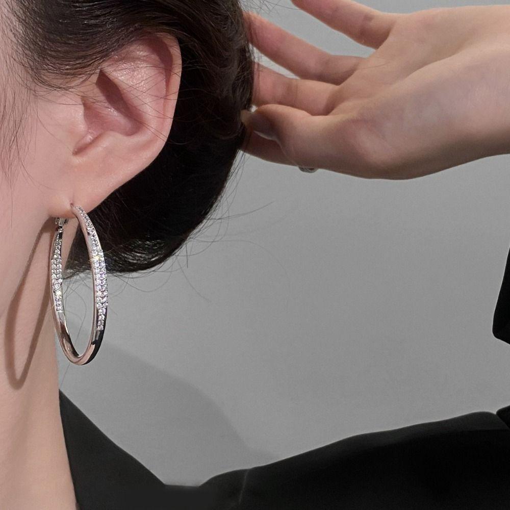 Luxurious Large Ear Rings Circular Design Crystal Earrings New Silver Ear Rings  for Women