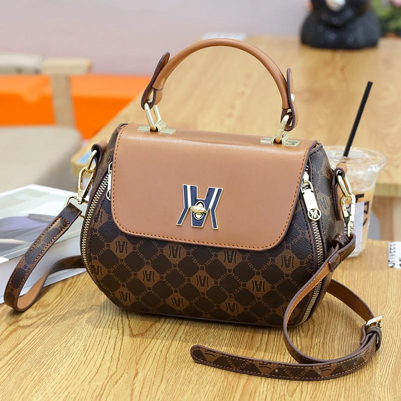 Bag Women's Versatile Small Square Bag 2025 New Women's Large Capacity Temperament Portable Shoulder Crossbody Bag Apple Bag Tide