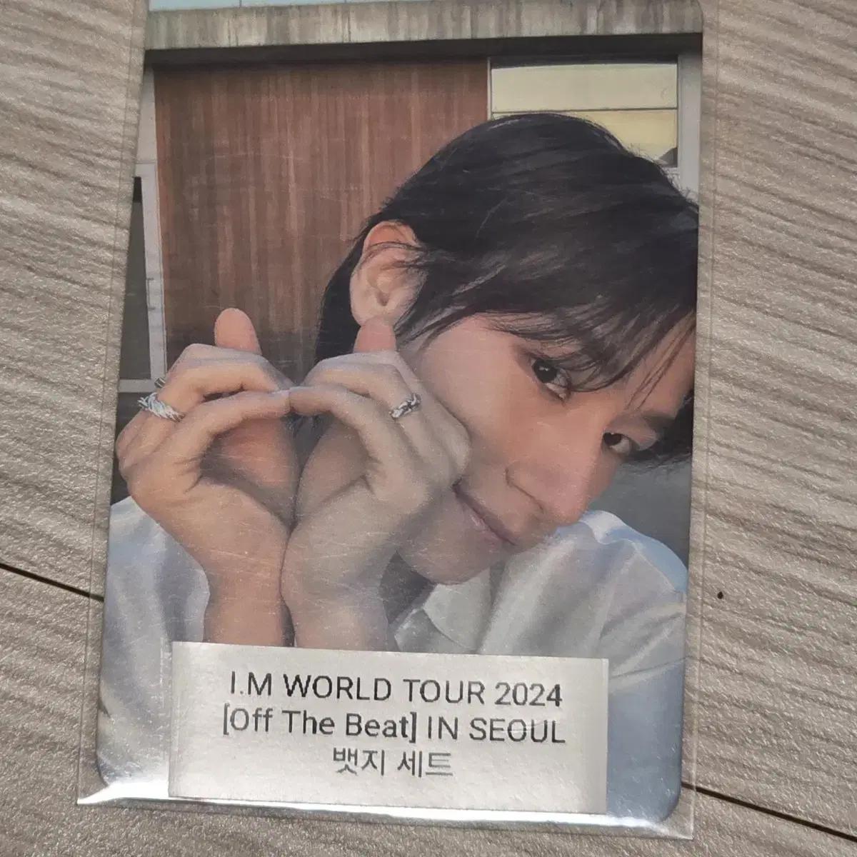 

Monsta X Monek Im I.m Off The Beat Badge Set Photocard