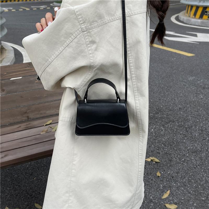 Women's bag fashion shoulder bag fresh and simple oblique span bag small square bag summer new solid color personalized handbag women