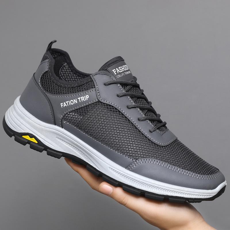 

Summer mesh breathable casual sports shoes outdoor hiking shoes creek walking shoes hollow mesh shoes low-top men s walking 44 сірий колір