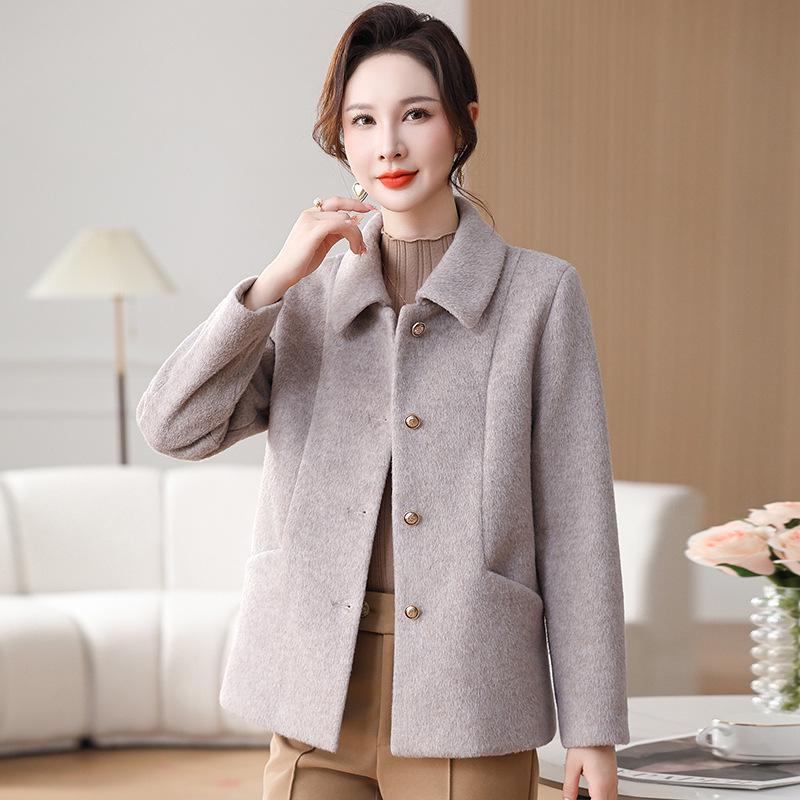 

Stylish Mid-Aged Women s Short Woolen Coat - Spring 2026 Fashion Lapel Top 4XL (150-165 lbs) хакі