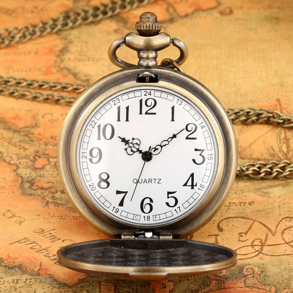 Punk Vintage Gearwheel Design Bronze Quartz Pocket Watch Arabic Numerals Dial Necklace Pendant Watch Retro Timepiece Gift Unisex