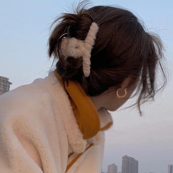 Women Plush Hair Claws Autumn Winter Hair Clips Hair Crabs Soft Girl Hairgrips Hair Accessories Barrette