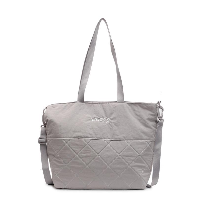 Big Bag Women's 2025 New Fashion Niche Design Tote Bag Casual Foreign Style Personality Trend Commuter Armpit Bag