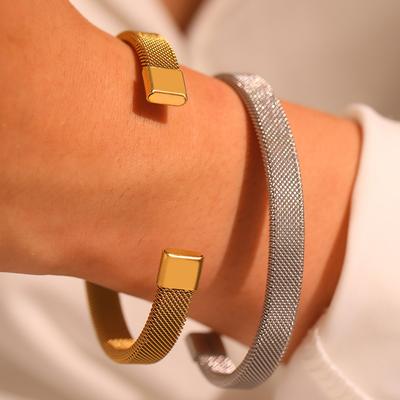 Bracelet en Acier Inoxydable Texture Élégante Taille Réglable Magnifique Pour Femmes Zircon Exquis Recommandation de Cadeau pour Dîner