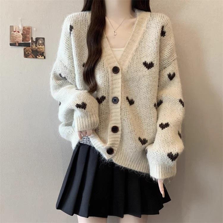 Autumn Plus Size Korean Heart Jacquard Knit Cardigan for Women – Fashionable & Slimming Knitwear for Curvy Sisters