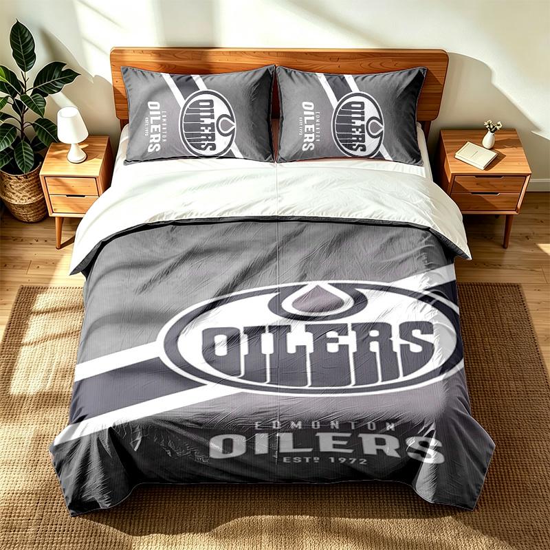 Edmonton Oilers (5) 3pc Set Suitable for Master Bedrooms Soft and Comfortable an Ideal Gift for Family and Friends Includes One Duvet Cover and Two Pi