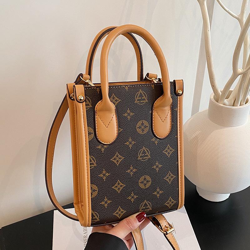 Retro printing fashion classic high sense portable small square bag versatile messenger mobile phone bag female