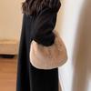Fur Handbags Women's Small Half Moon Bag Warm Plush Wrist Bags Fashion Furry Short Handle Clutch Ladies Shoulder Bags