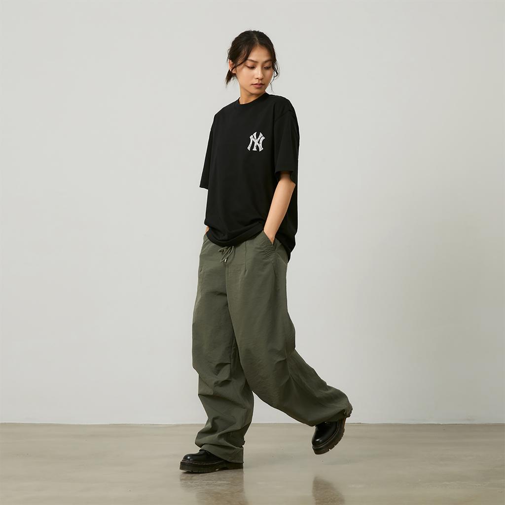 New MLB Base Logo T Shirts Unisex Black 3ATSU0143-50BKS