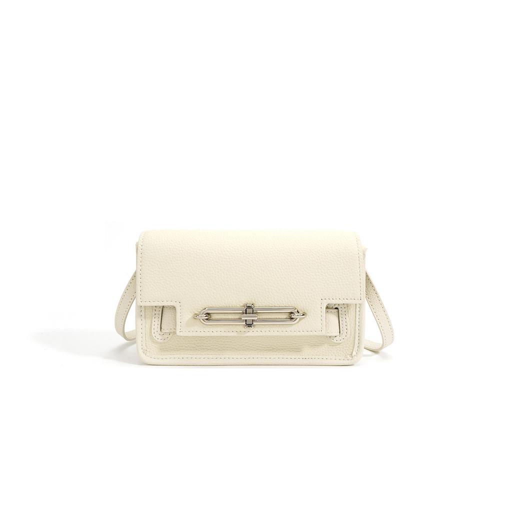 "2025 Fashion Women's Cowhide Shoulder Bag: Tofu Design with Pig Nose Accent"
