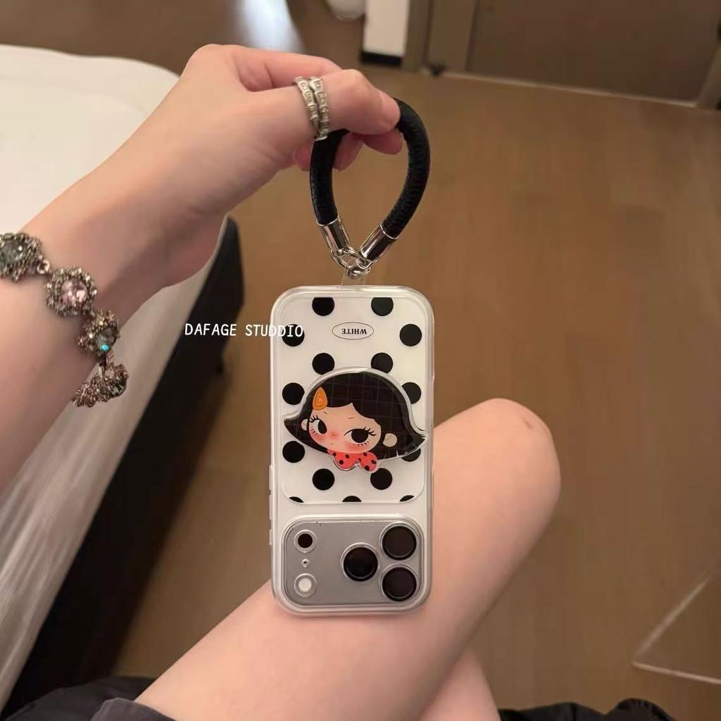 Polka dot cute cartoon bracket chain suitable for Apple 14Promax mobile phone case 16 female 16pro Apple 17pro