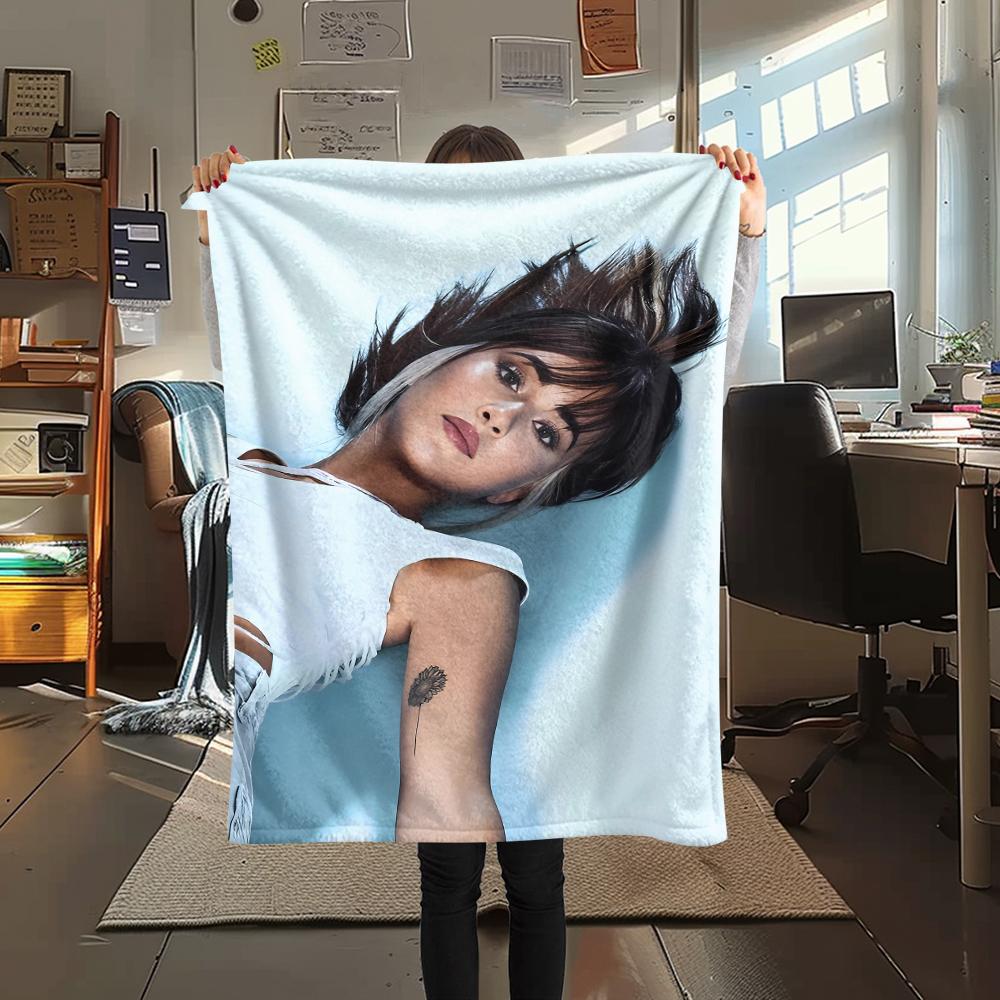 1PC Aitana Print Flannel Blanket, High quality All Seasons, Home Decor, Warmth and Comfort, Perfect for Christmas Gifts