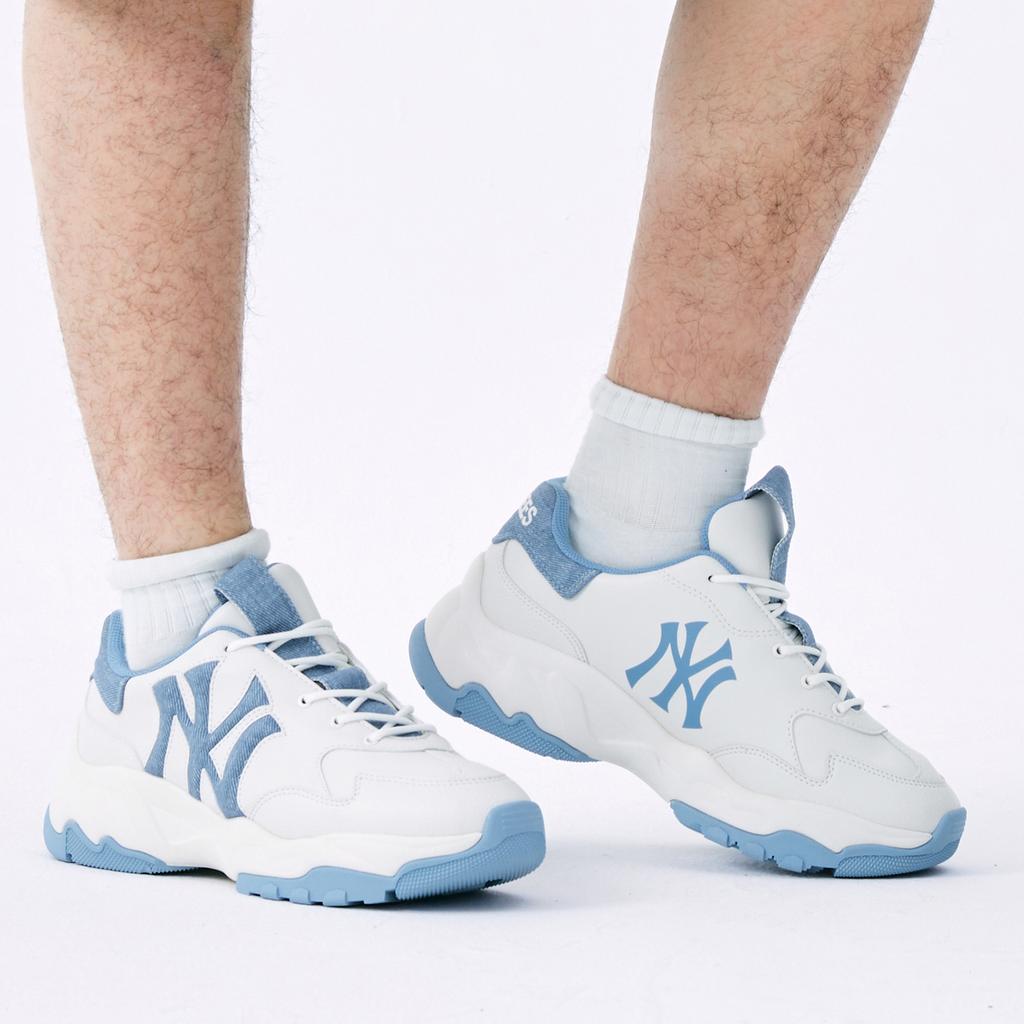 New MLB New York Yankees Anti Slip Wear Resistant Low Top Chunky Sneakers Unisex White Blue 3ASHD045N-50BLS