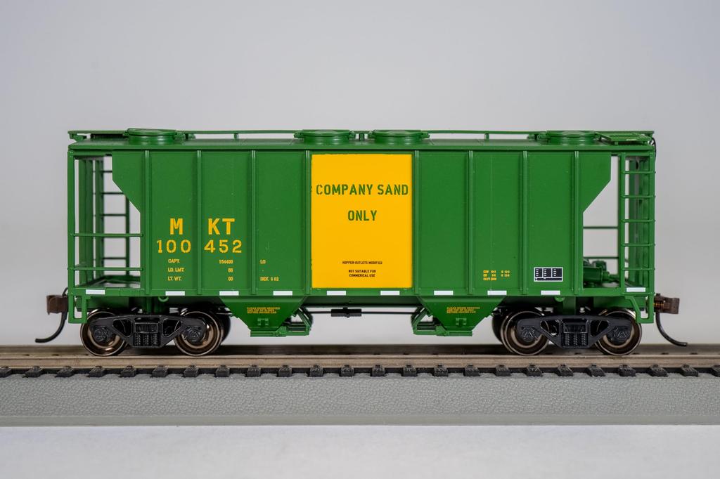Bachmann Trains PS-2 Two-Bay Cover Hopper, Late Edition, MKT™ #100452, HO Scale