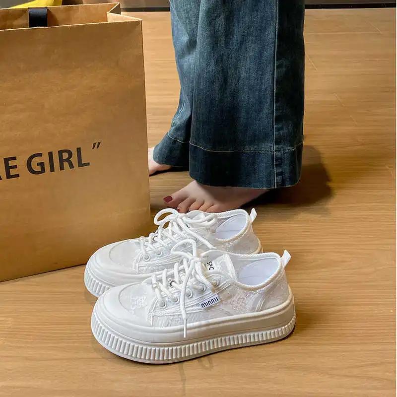 Round Foot Height Up Women's Boots 44 Flats Luxury Shoes Vip Outdoor Sneakers Woman Sports Advanced Sneachers