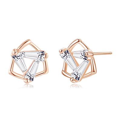 Şık Tatlı Basit Küçük Çıtçıt Küpeler Kadın Geometrik Üçgen Zirkon Küpeler Niş Mizaç Zarif Küpeler
